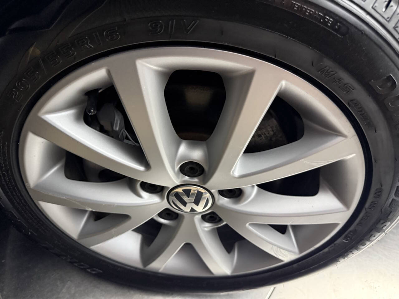 Used 2013 Volkswagen Jetta SE FWD image 28