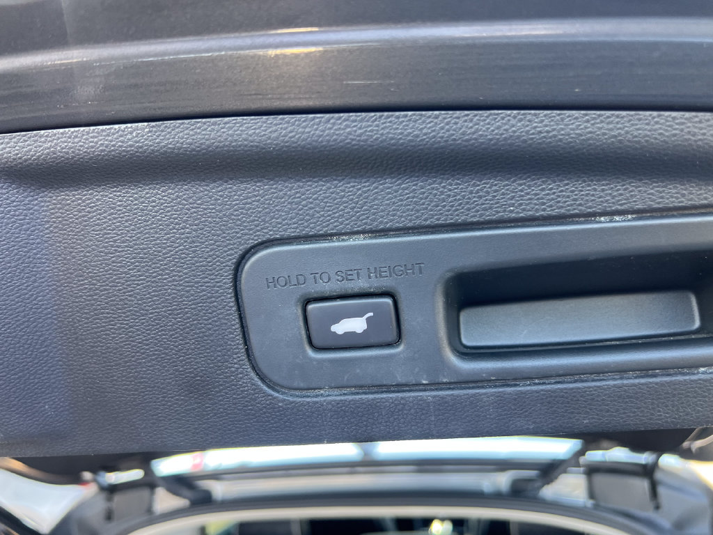 Certified 2023 Acura MDX w/ Advance Package AWD/4WD image 30