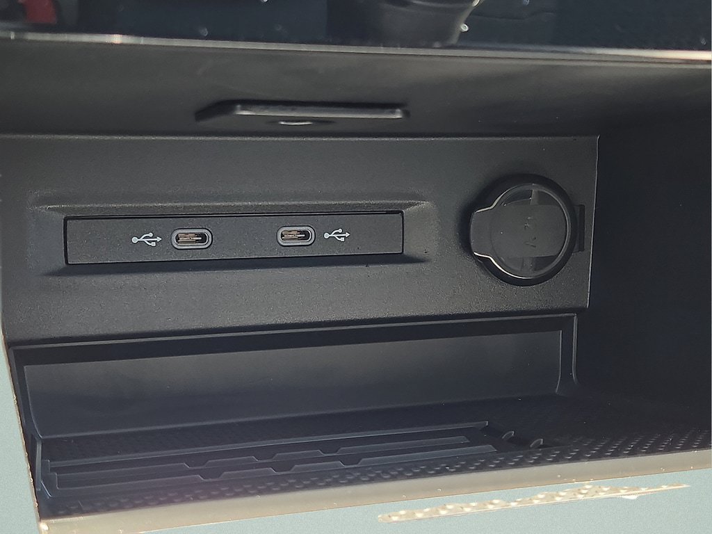 New 2026 Volkswagen Taos SE FWD image 21