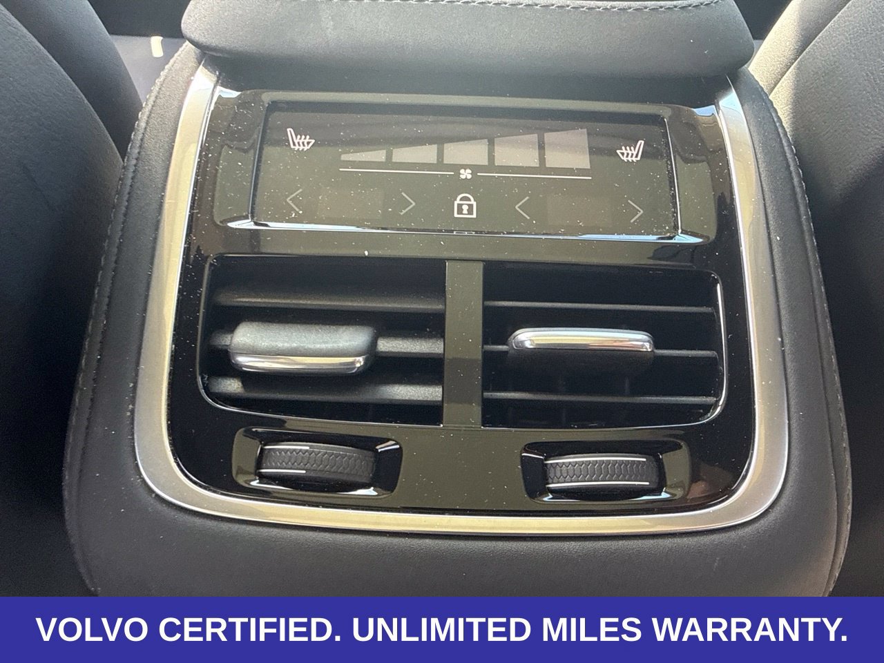 Certified 2026 Volvo XC90 B6 Plus AWD/4WD image 25