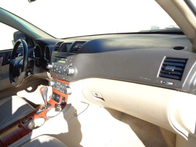 Used 2009 Toyota Highlander Limited FWD image 25