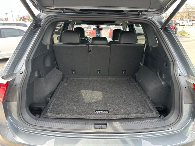 Used 2024 Volkswagen Tiguan SEL R-Line image 21