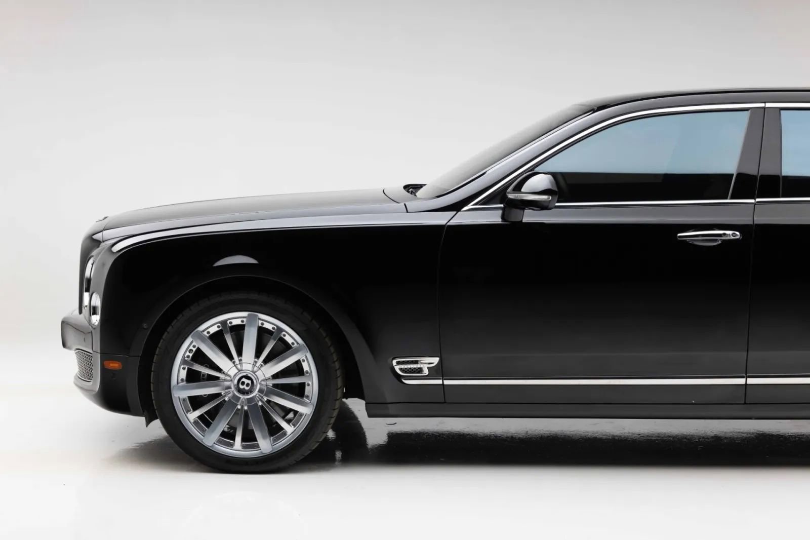 Used 2014 Bentley Mulsanne RWD image 13