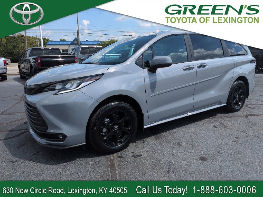 Certified 2025 Toyota Sienna XLE Woodland Edition
