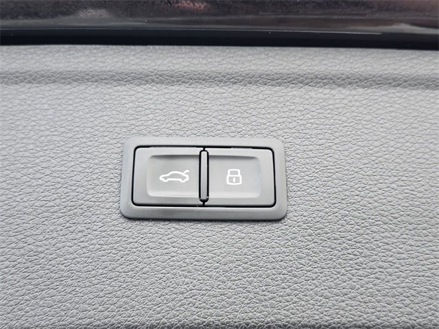 Used 2020 Audi SQ5 Premium Plus image 34