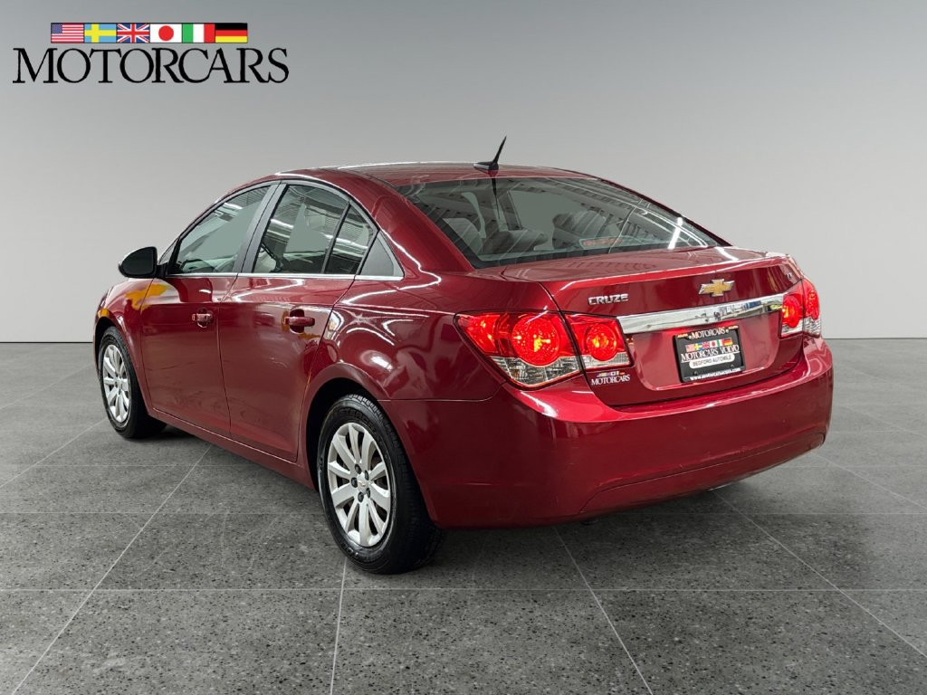 Used 2011 Chevrolet Cruze LT FWD image 5