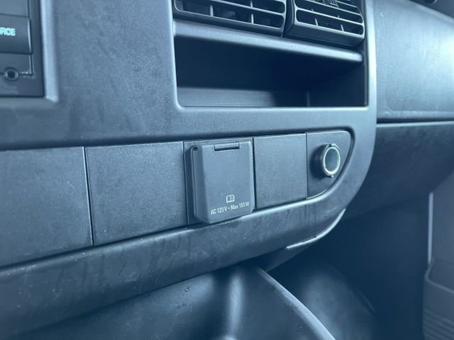 Used 2024 Chevrolet Express 2500 w/ Driver Convenience Package image 30