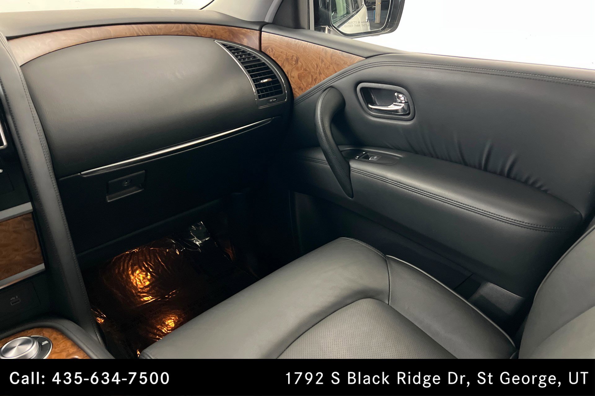 Used 2022 Nissan Armada SL w/ Captain's Chairs Package AWD/4WD image 10