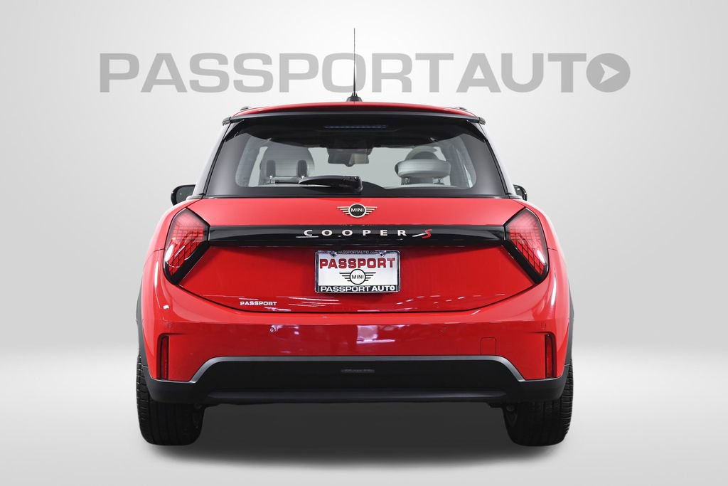 Certified 2025 MINI Cooper S image 9