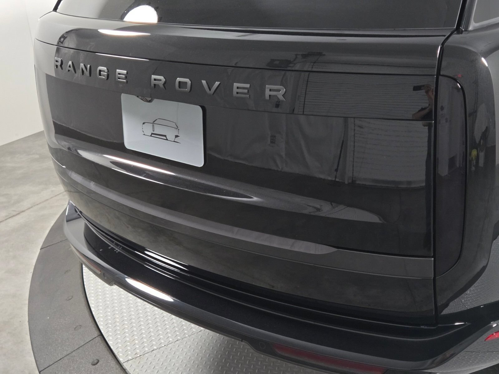 New 2026 Land Rover Range Rover Long Wheelbase Autobiography AWD/4WD image 7
