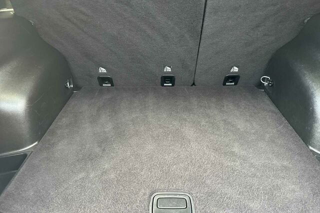 Used 2024 Jeep Compass Latitude image 12