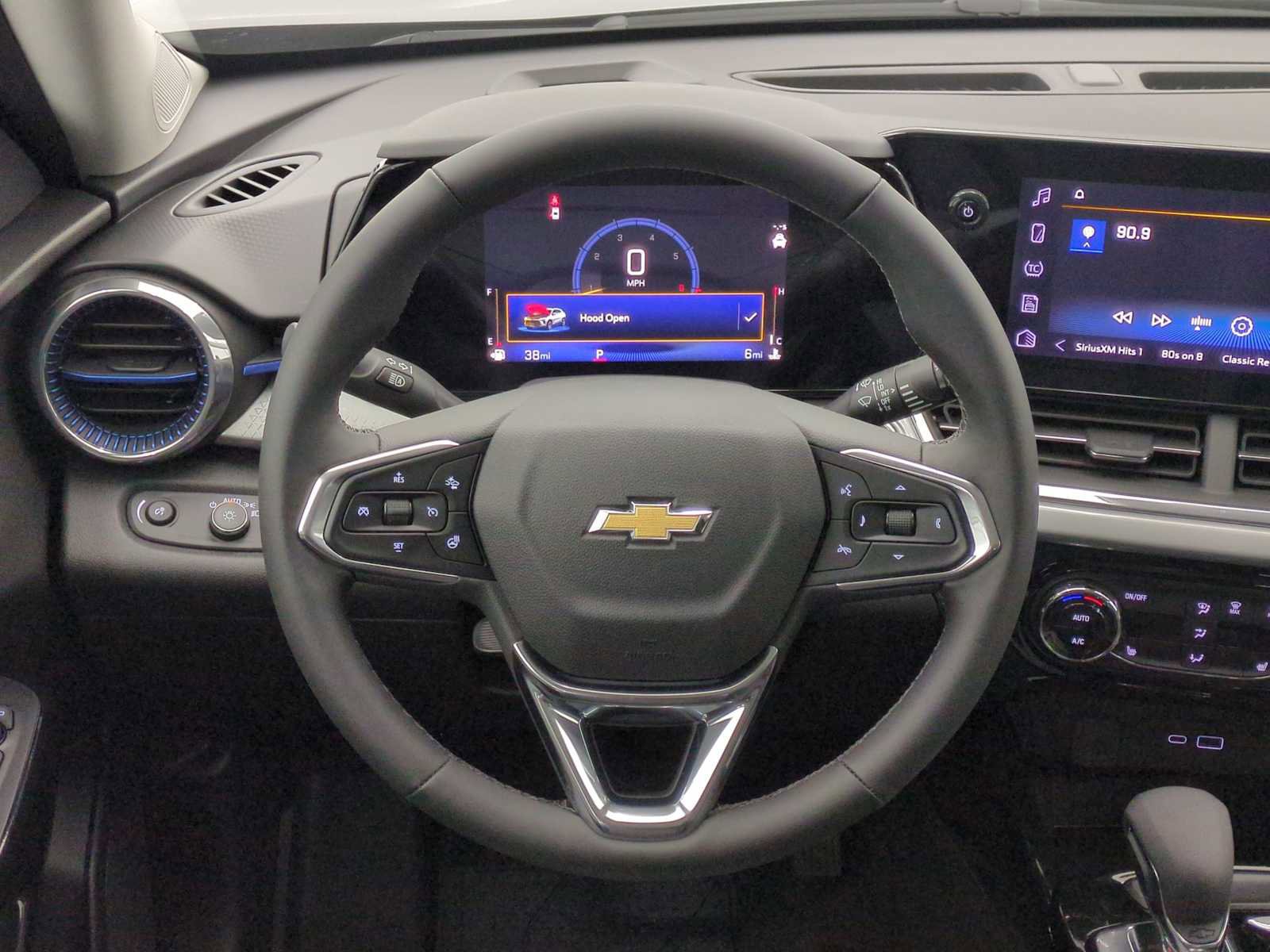 New 2026 Chevrolet Trax LT w/ Driver Confidence Package image 21