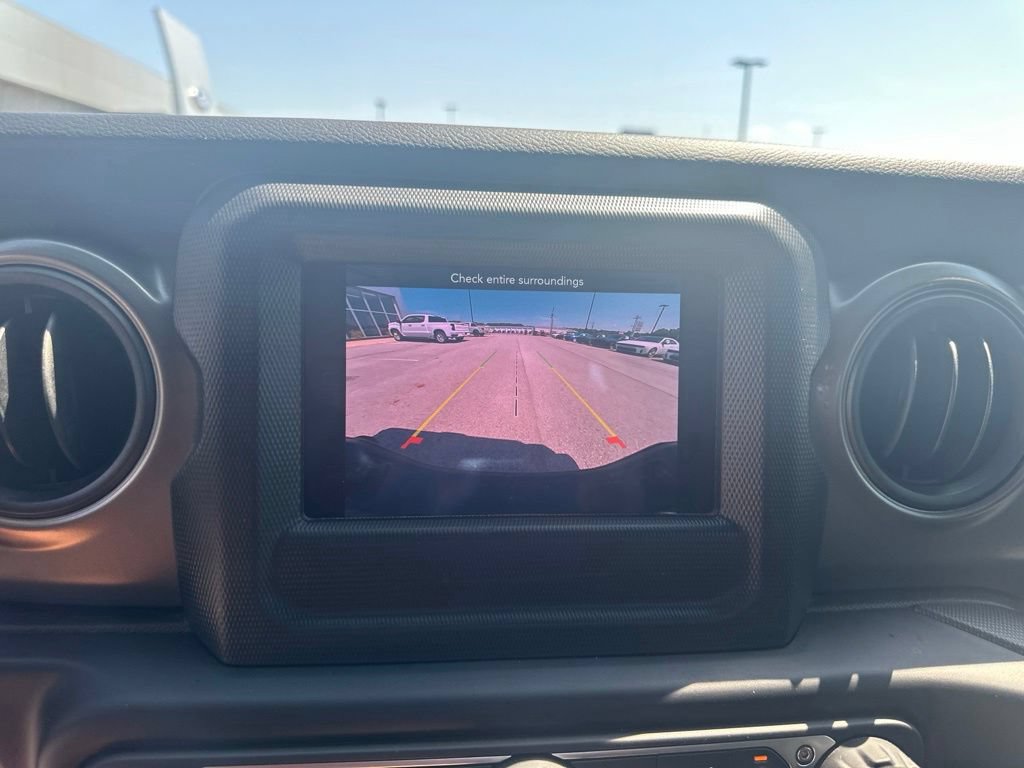 Used 2023 Jeep Gladiator Sport AWD/4WD image 22