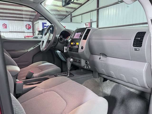 Used 2017 Nissan Frontier SV w/ SV Value Truck Package RWD image 14
