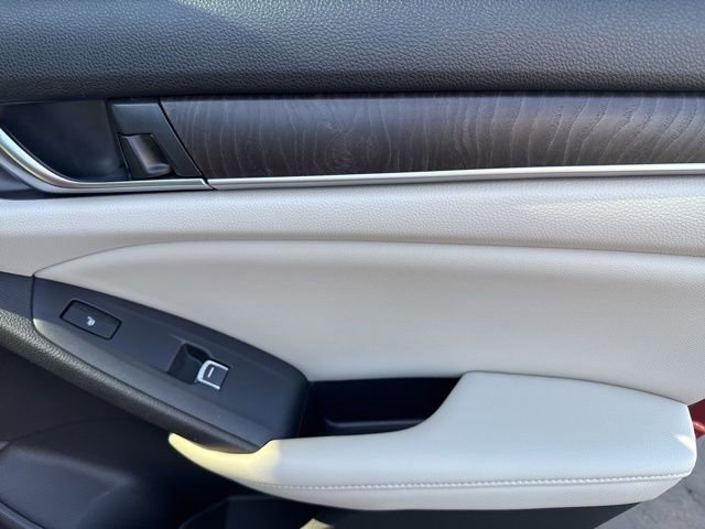 Used 2019 Honda Accord Touring image 43
