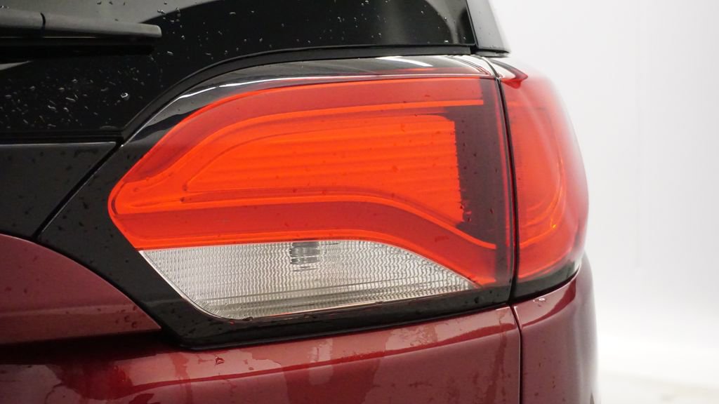 Certified 2020 Chrysler Pacifica Touring-L w/ Advanced Safetytec Group image 14