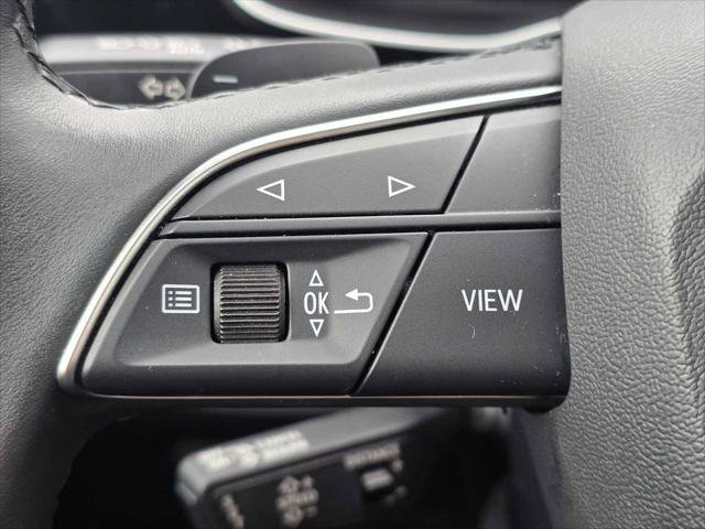 Used 2025 Audi Q3 2.0T Premium AWD/4WD image 31