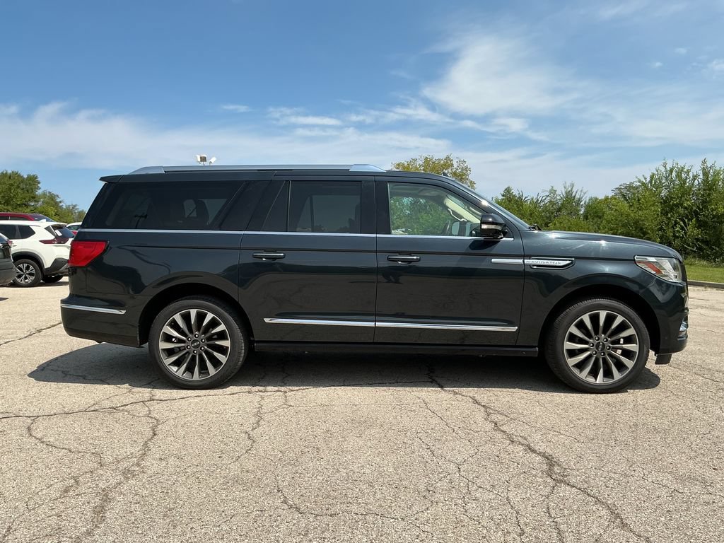 Used 2021 Lincoln Navigator L Reserve AWD/4WD image 6