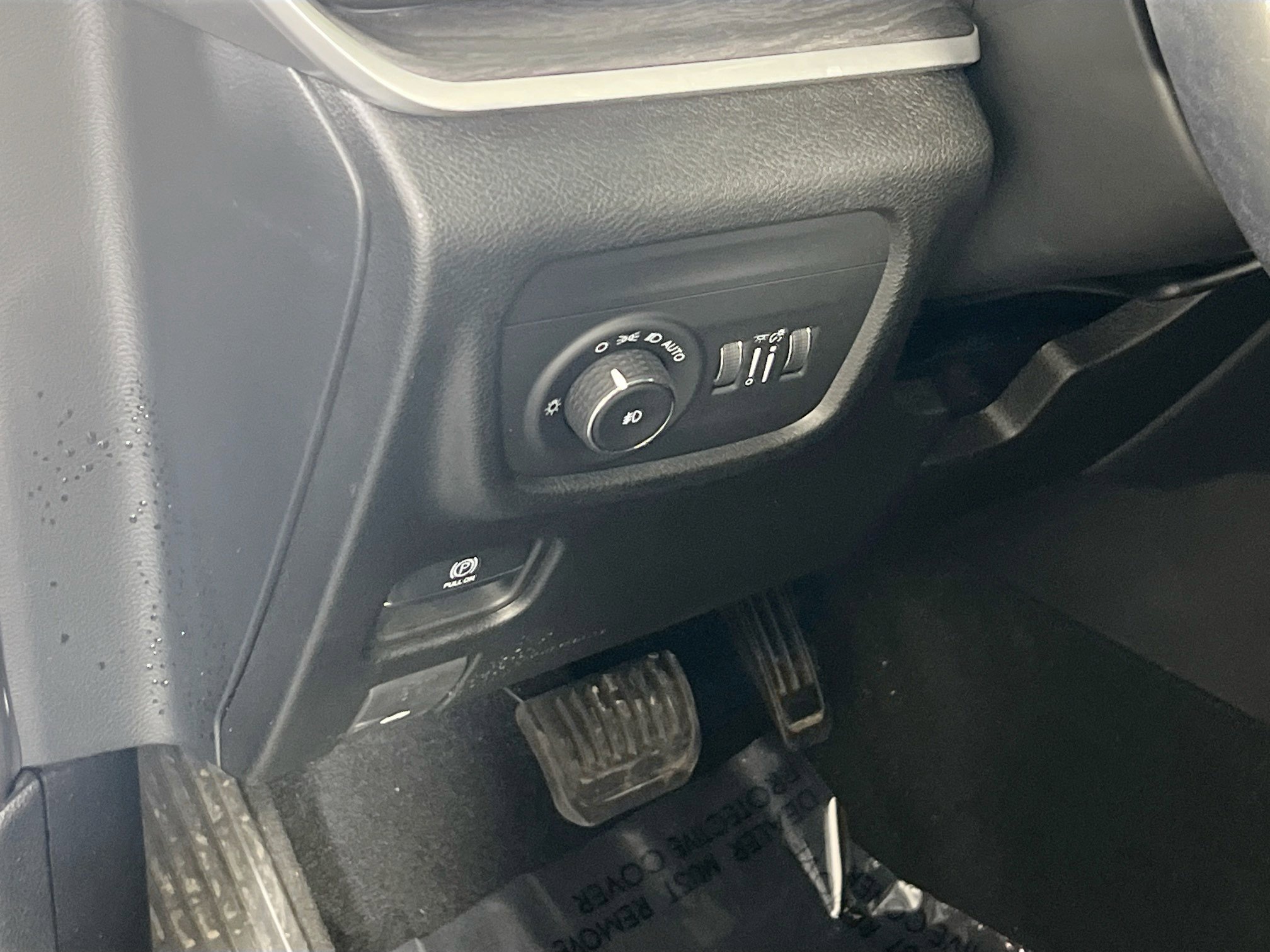 Used 2022 Jeep Grand Cherokee L Limited image 10