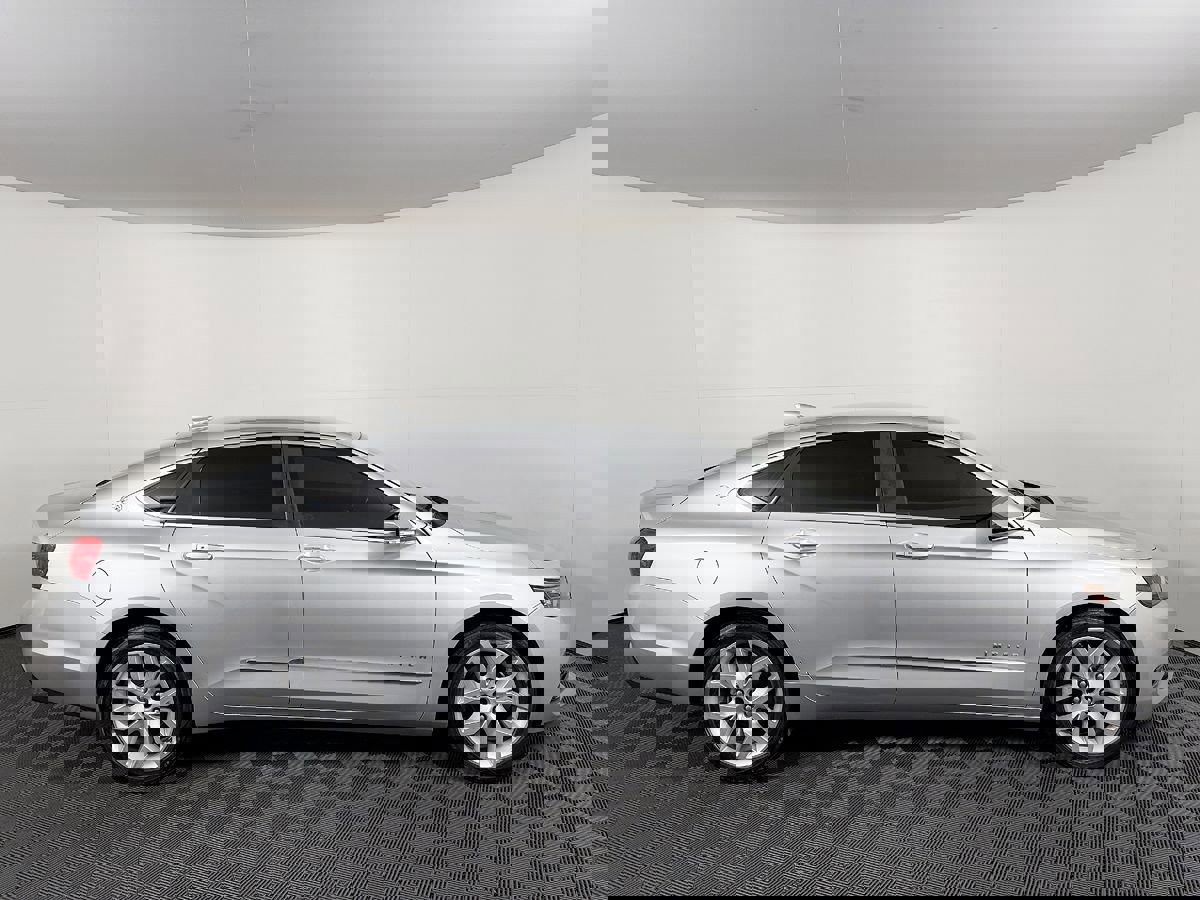 Used 2018 Chevrolet Impala Premier FWD image 7