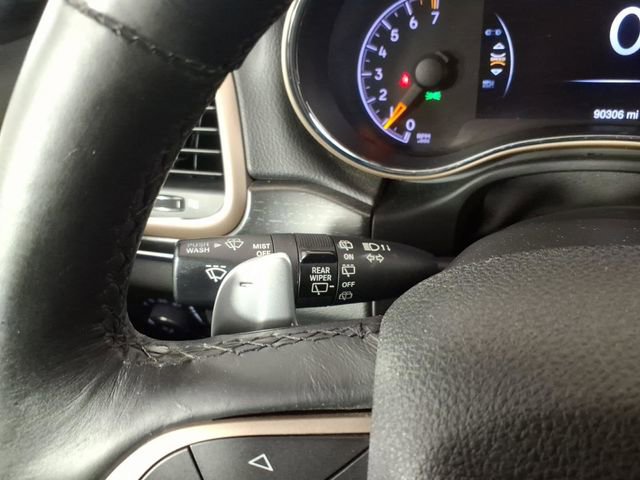 Used 2015 Jeep Grand Cherokee Limited image 18