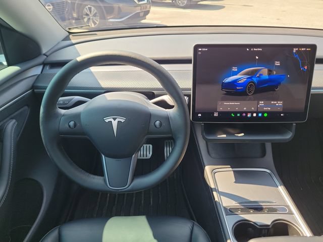 Used 2022 Tesla Model Y Performance AWD/4WD image 16