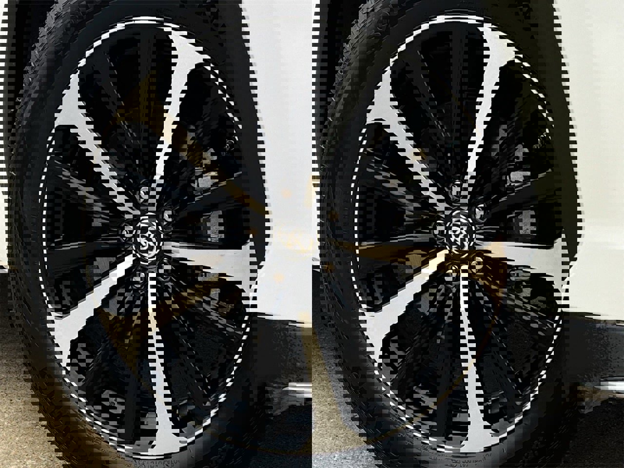 Used 2021 Toyota Highlander XSE image 31