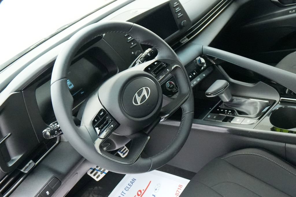 New 2026 Hyundai Elantra SEL Sport image 13