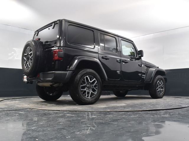 Used 2024 Jeep Wrangler Sahara image 44