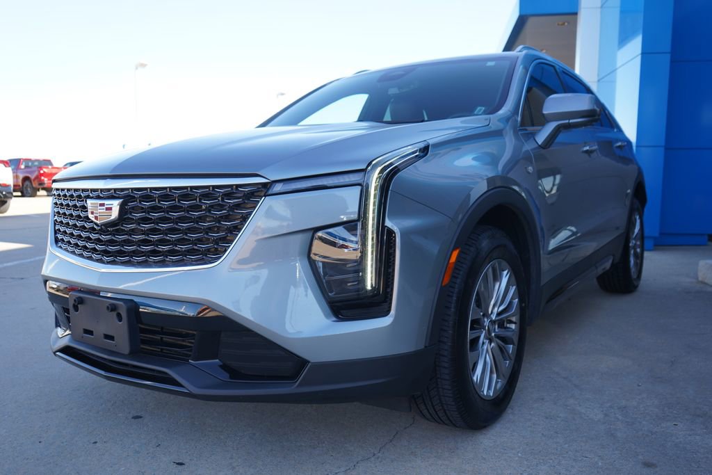 Used 2025 Cadillac XT4 Premium Luxury AWD/4WD image 4
