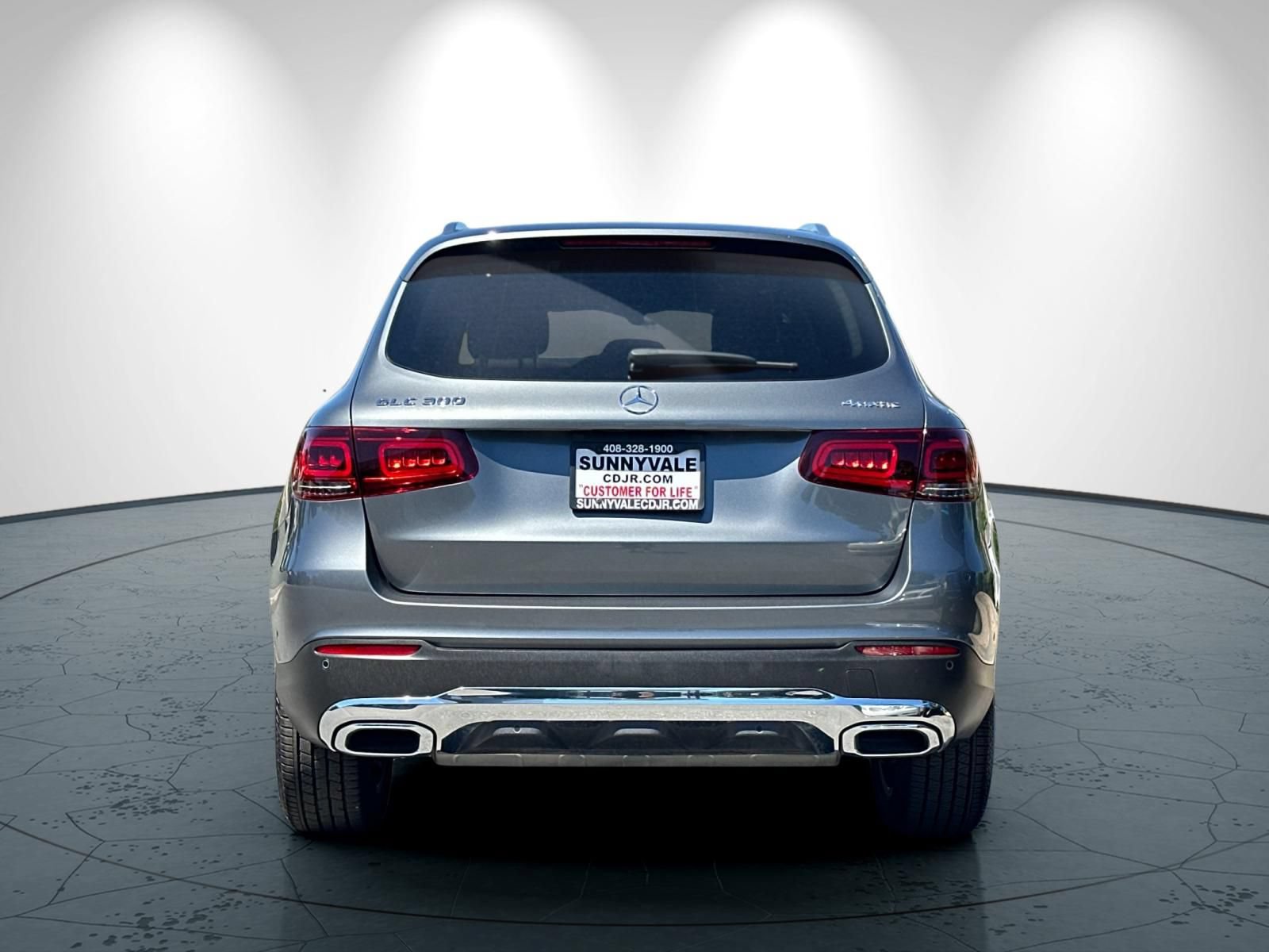 Used 2021 Mercedes-Benz GLC 300 4MATIC image 5