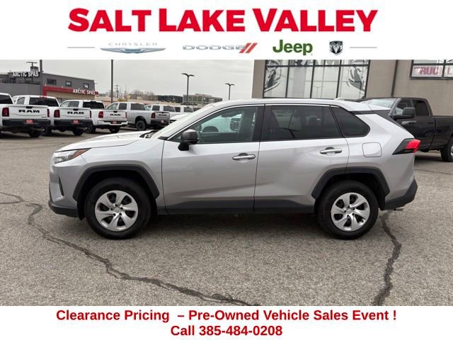Used 2024 Toyota RAV4 LE AWD/4WD image 2