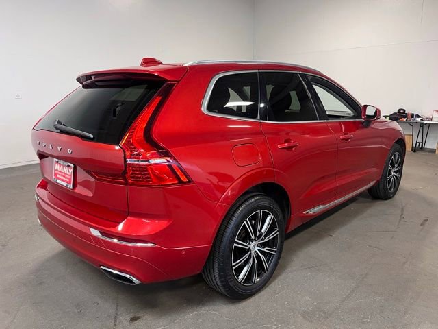 Used 2018 Volvo XC60 T5 Inscription w/ Vision Package image 3