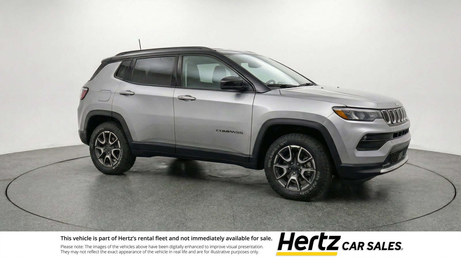 Used 2025 Jeep Compass Trailhawk AWD/4WD image 1