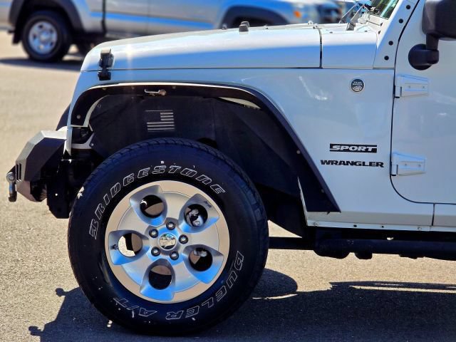 Used 2013 Jeep Wrangler Sport AWD/4WD image 4