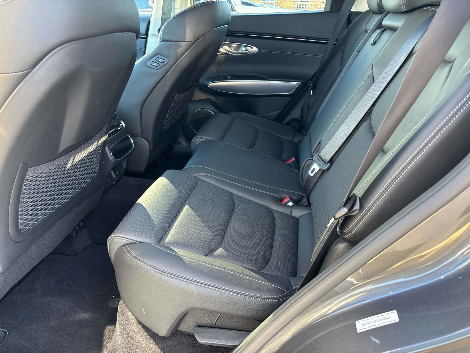 Used 2023 Genesis GV70 2.5T w/ Select Package image 8