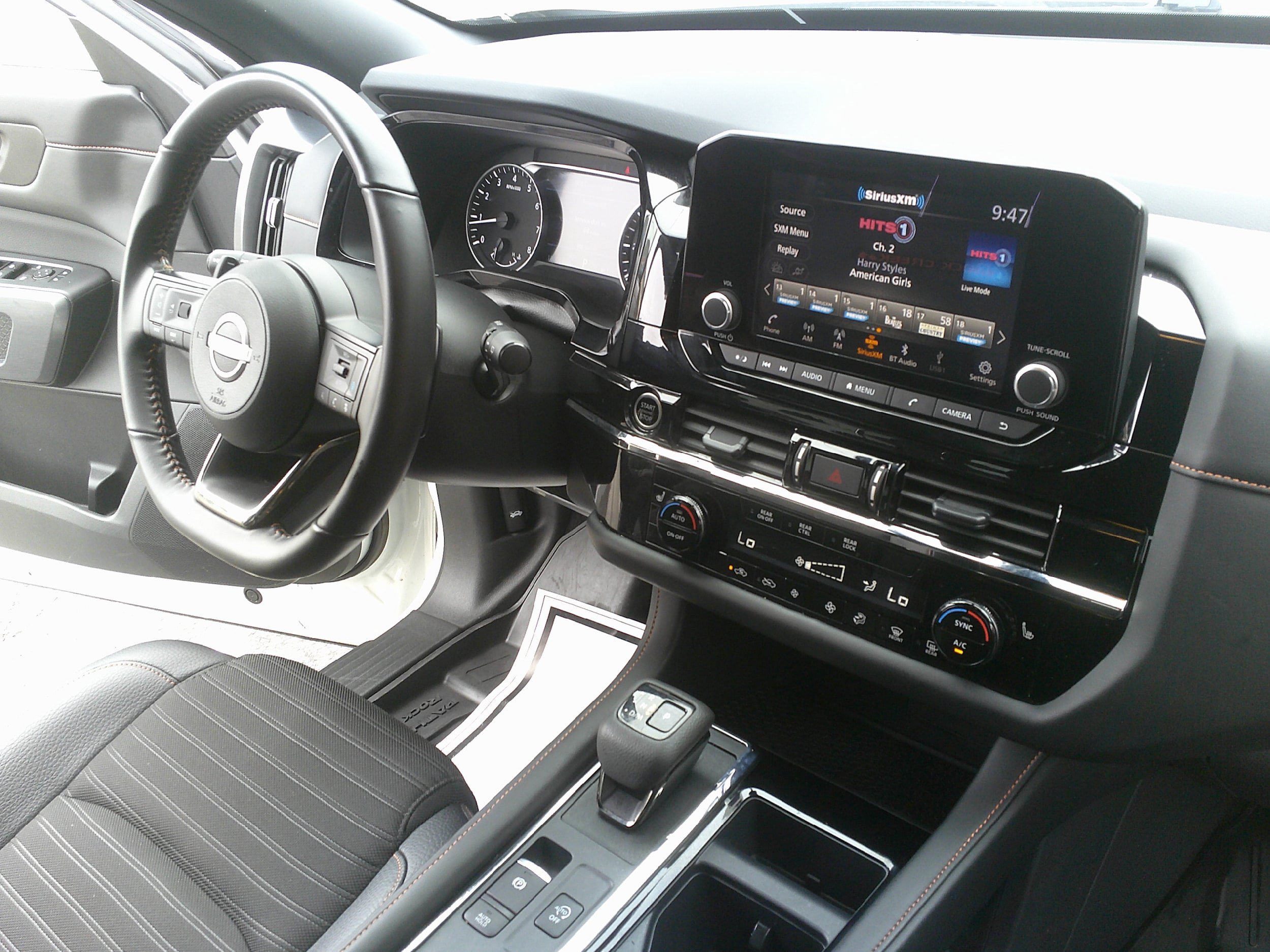 Used 2024 Nissan Pathfinder Rock Creek AWD/4WD image 30