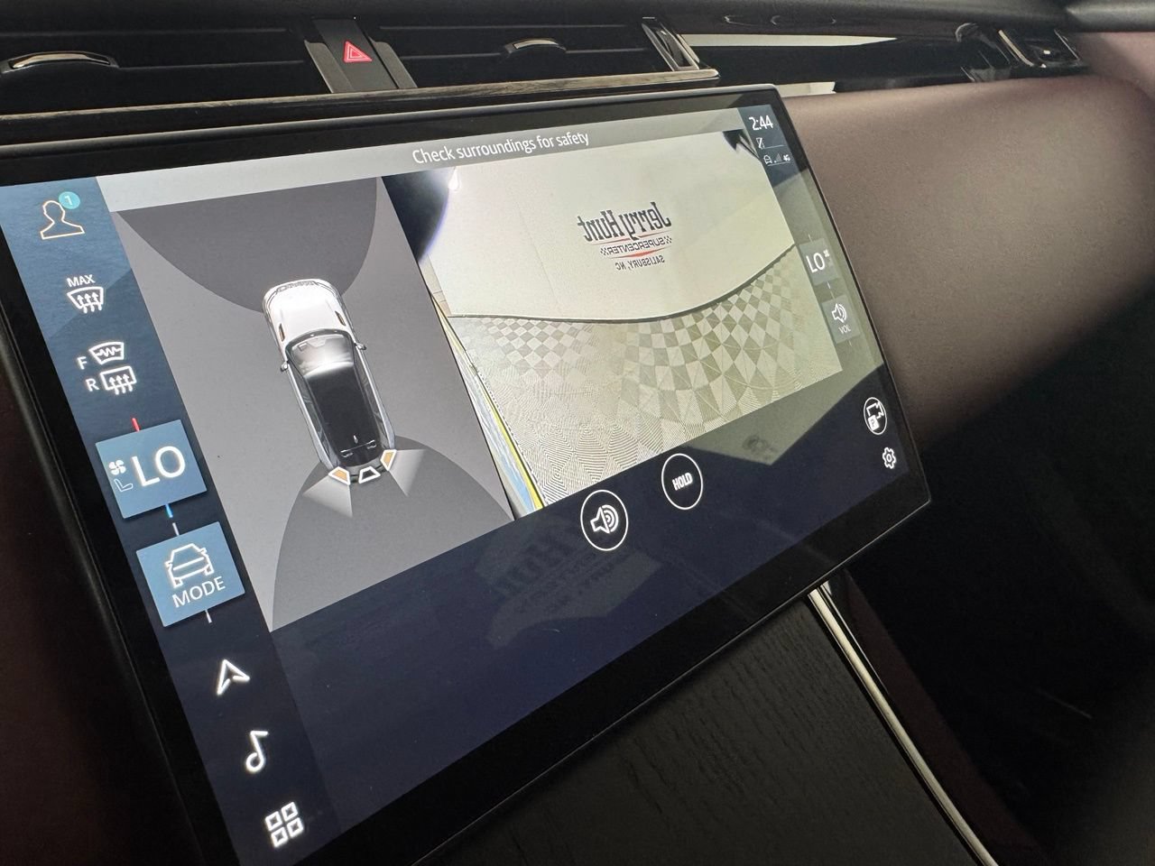 Used 2024 Land Rover Range Rover Velar Dynamic HSE AWD/4WD image 14
