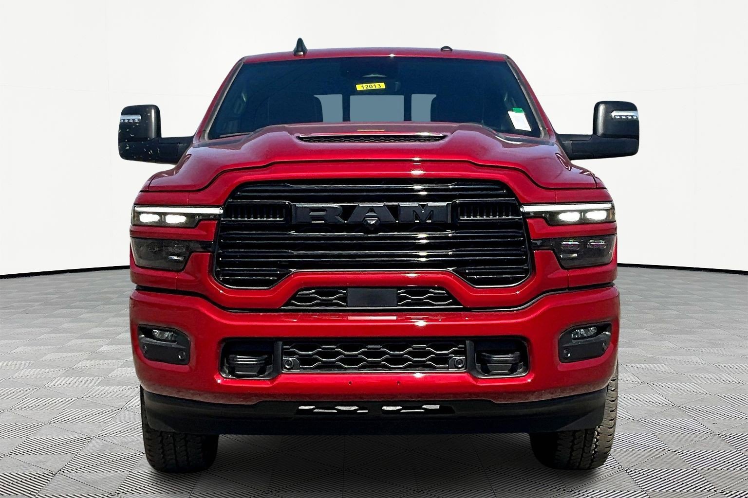 New 2026 RAM 2500 Laramie AWD/4WD image 2