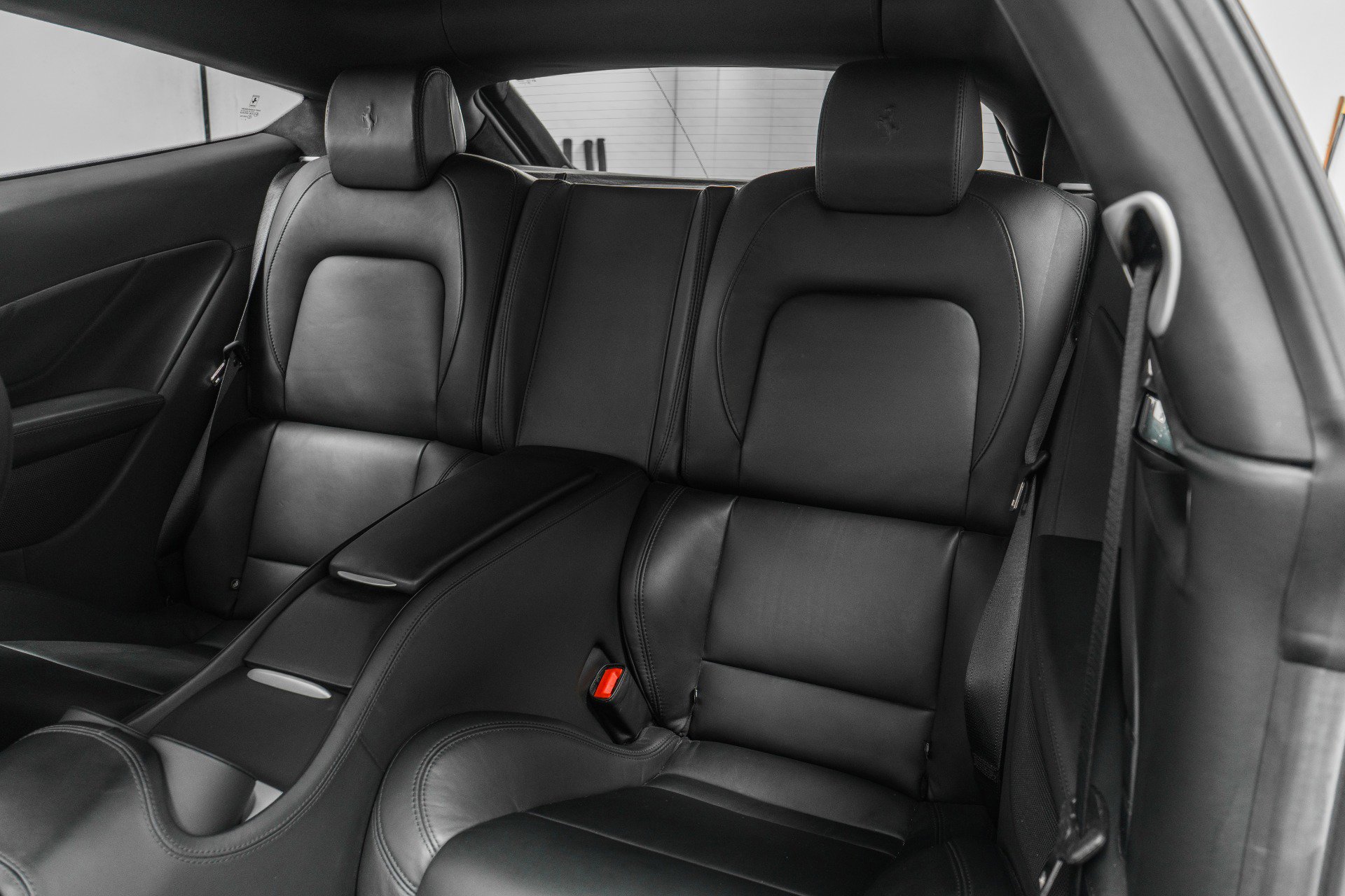 Used 2015 Ferrari FF image 16