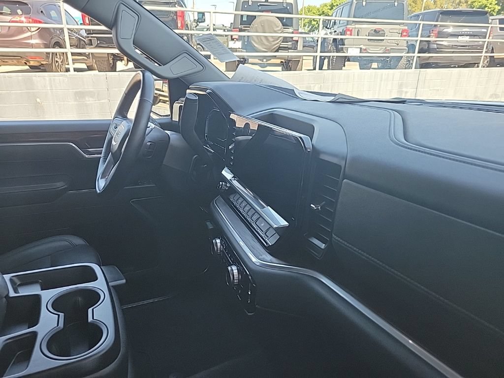 Used 2025 GMC Sierra 1500 SLT RWD image 44