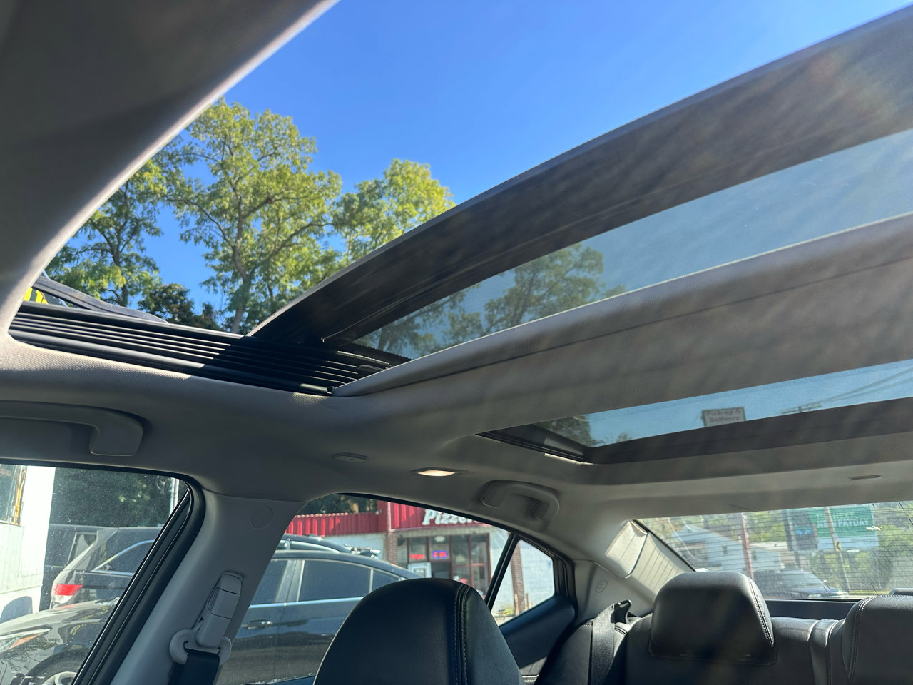 Used 2018 Nissan Maxima 3.5 SL image 16