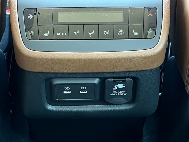 New 2026 Nissan Pathfinder Platinum image 32