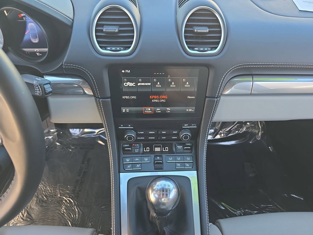 Used 2024 Porsche 718 Boxster S image 20