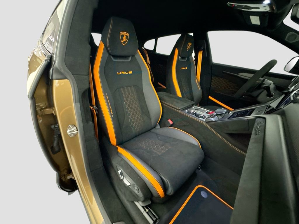 Used 2024 Lamborghini Urus Performante image 30