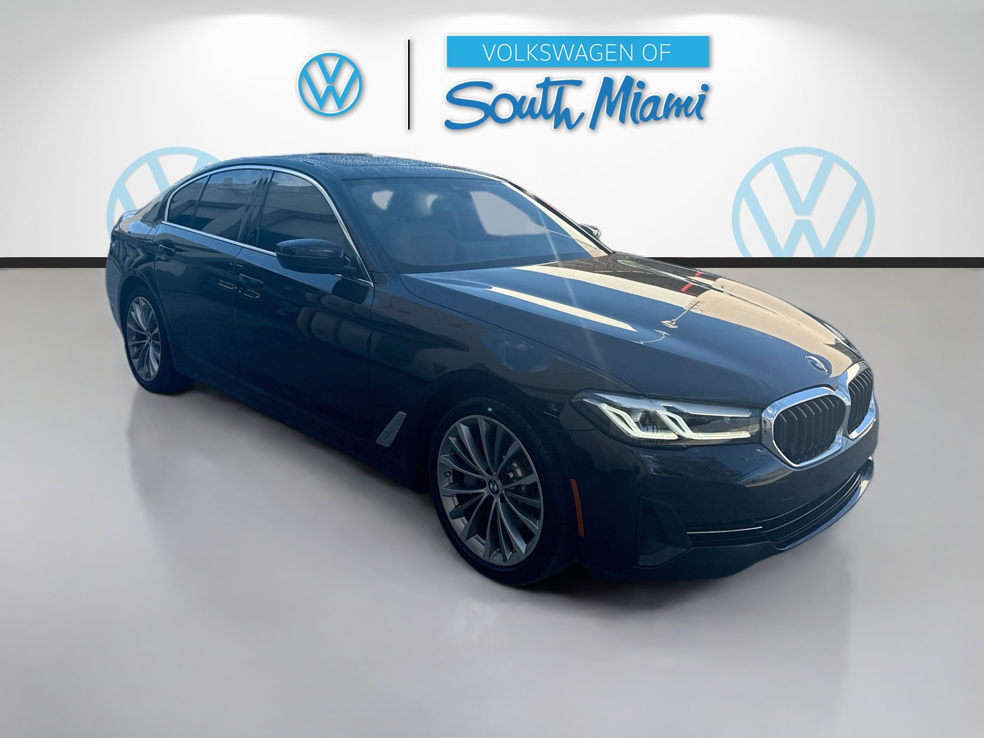 Used 2023 BMW 530i w/ Convenience Package RWD image 1