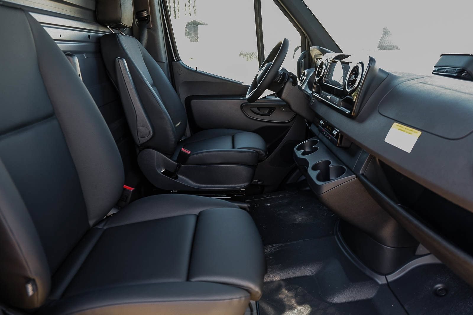 New 2025 Mercedes-Benz Sprinter 2500 image 16
