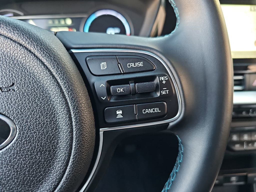 Used 2021 Kia Niro EX Premium image 12