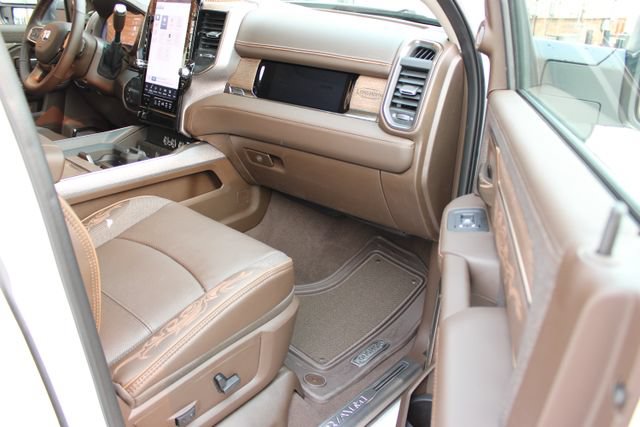 New 2026 RAM 2500 Limited AWD/4WD image 58