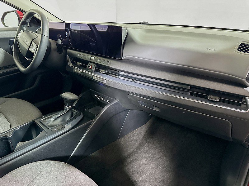 Used 2025 Kia K4 EX image 26